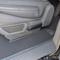 Автомобильные коврики EVA на Dodge Grand Caravan V (2007-2020) 2 ряд: кресла 1+1 не убираются в пол